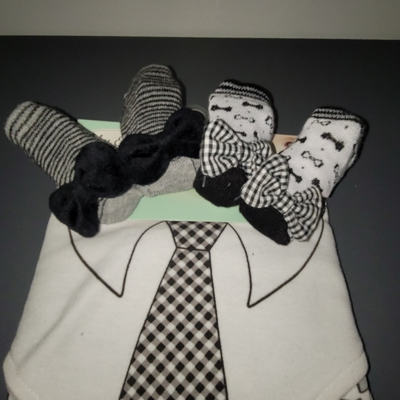 NWT Bibs and Socks with Ties and Bow Ties - Picture 3 of 9